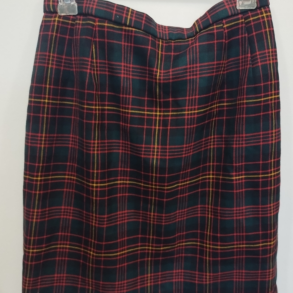 Pendleton Plaid Women's Skirt - Red and Green 100% Virgin Wool (#C-2)